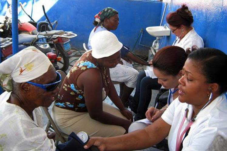 Hospital cubano de campaña hacia&nbsp;Mozambique