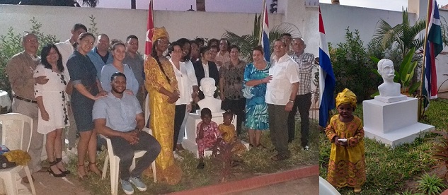 Residentes cubanos en Gambia rinden homenaje a Martí y demandan fin del bloqueo